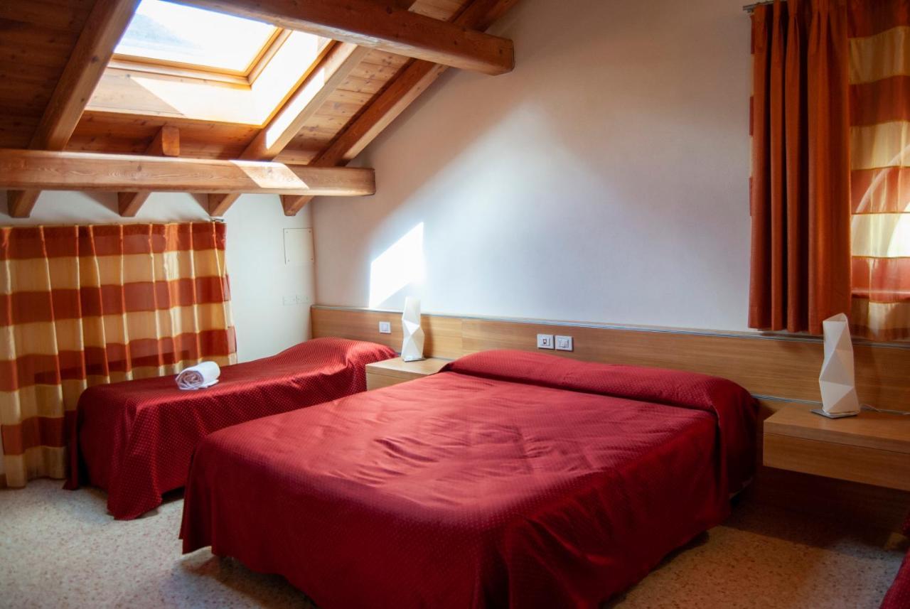 Agriturismo Antico Splendore Villa Pullir Exterior foto